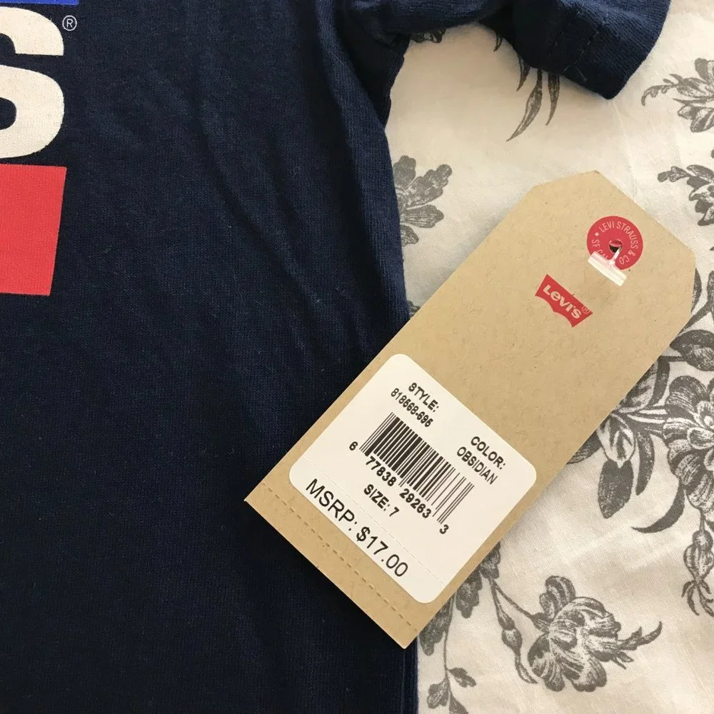 Levi's Graphic T-Shirt Kids | Navy | Size 7